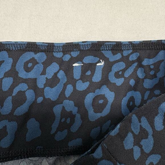 LIVI Lane Bryant High Rise 7/8 Activewear Leggings Blue Black Cheetah Size 22/24 - Picture 4 of 8
